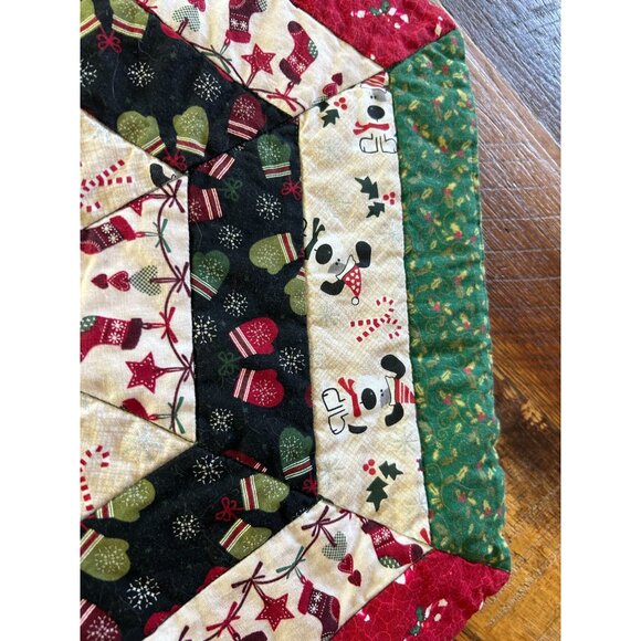 Vintage Handmade Christmas Hexagon Table Topper Cottage Country Holiday - Picture 5 of 11